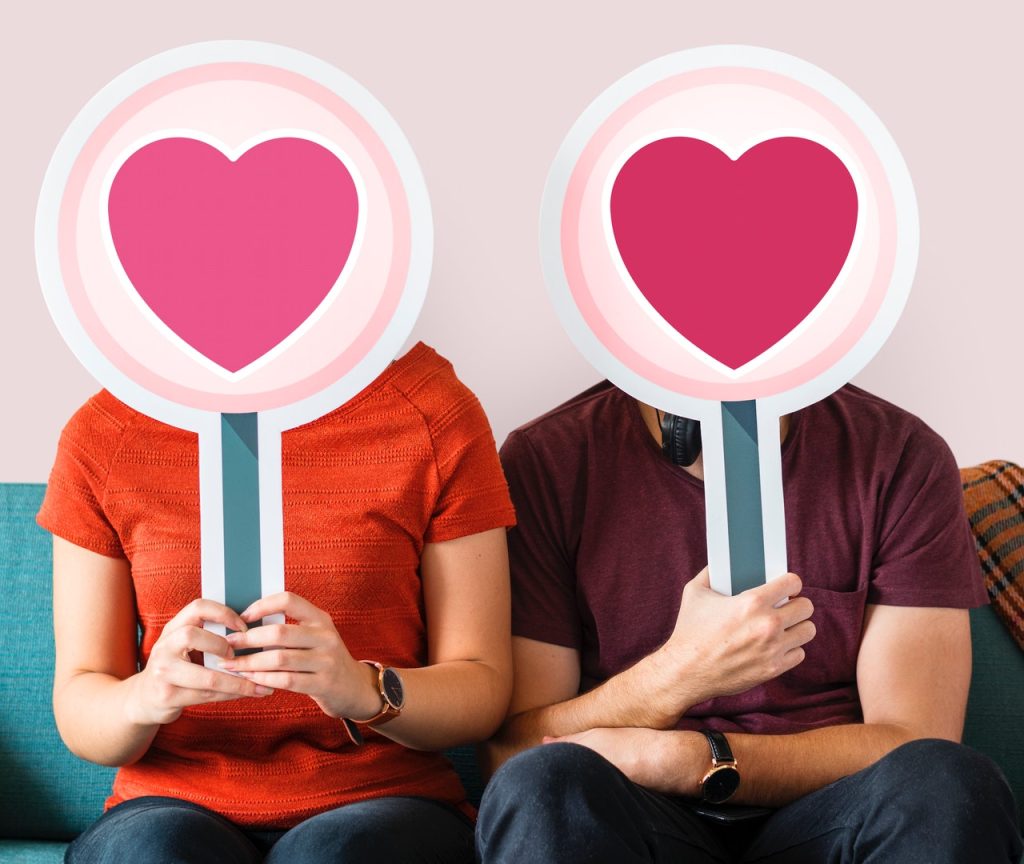 Dating in Your 30s Heart Couple